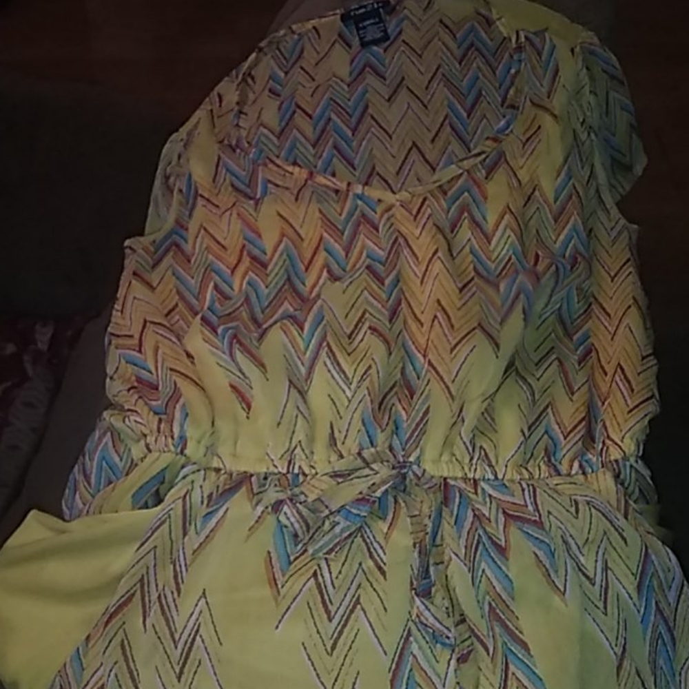 Sundress w/pockets.